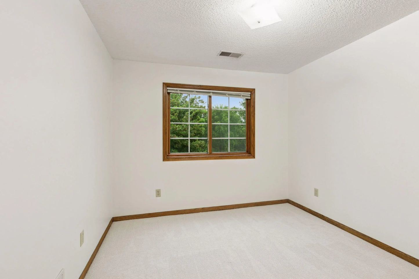 100 Primrose Court, Vadnais Heights, MN 55127
