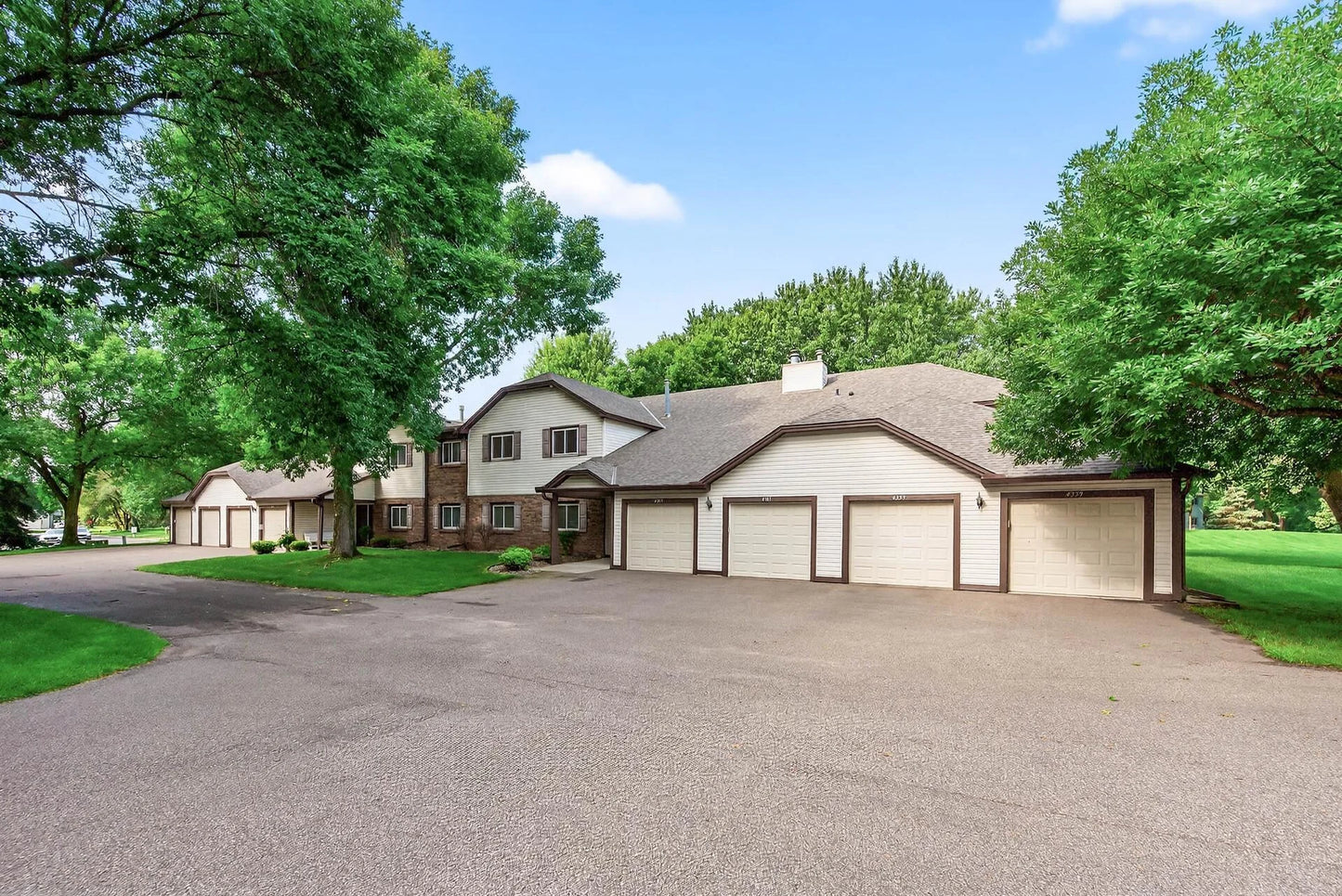 4357 Buckingham Court, Vadnais Heights, MN 55127