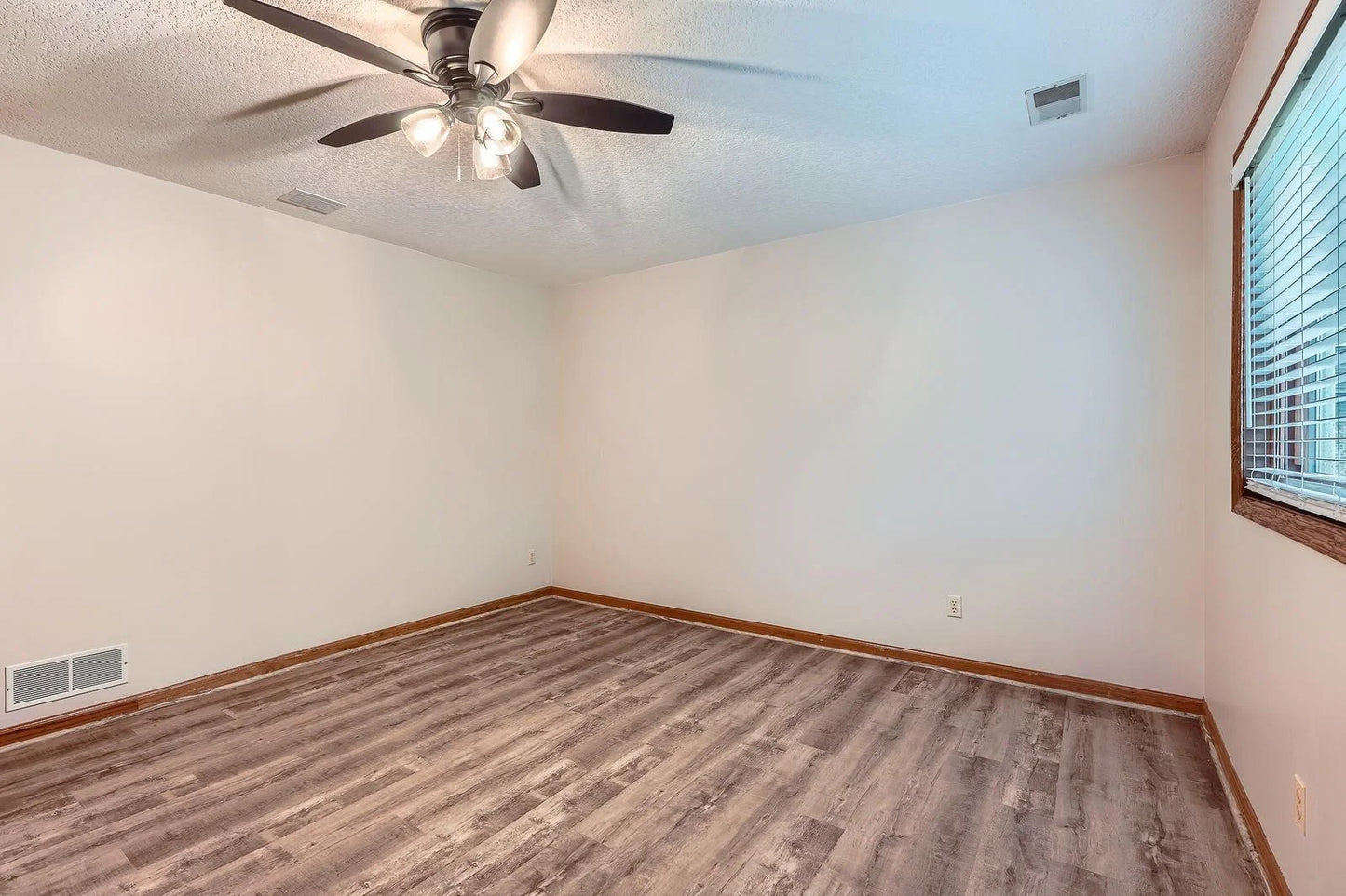 4900 Hodgson Road Connection , Shoreview, MN 55126