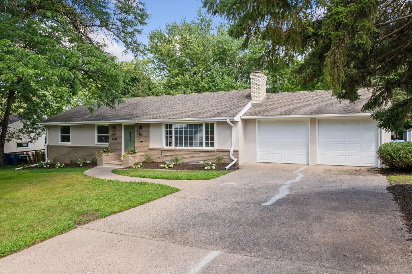 6209 Halifax Avenue, Edina, MN 55424