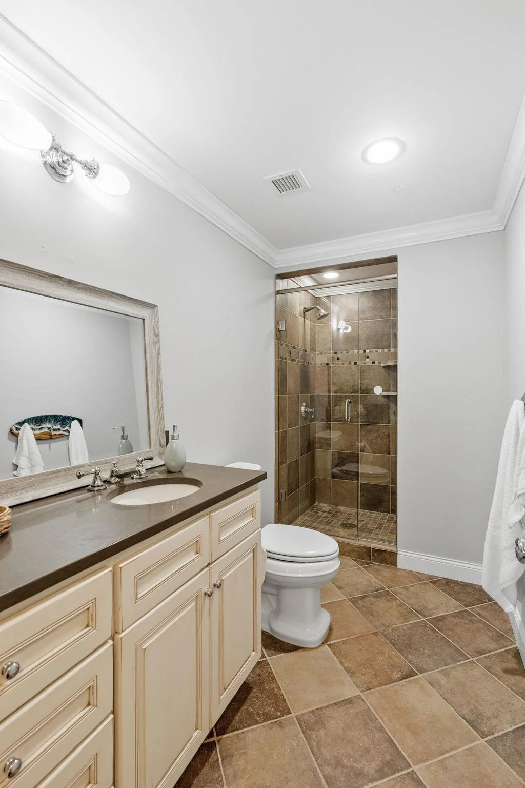 100 3rd Avenue, Minneapolis, MN 55401