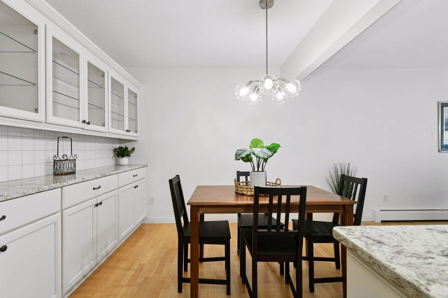 4350 Brookside Court, Edina, MN 55436