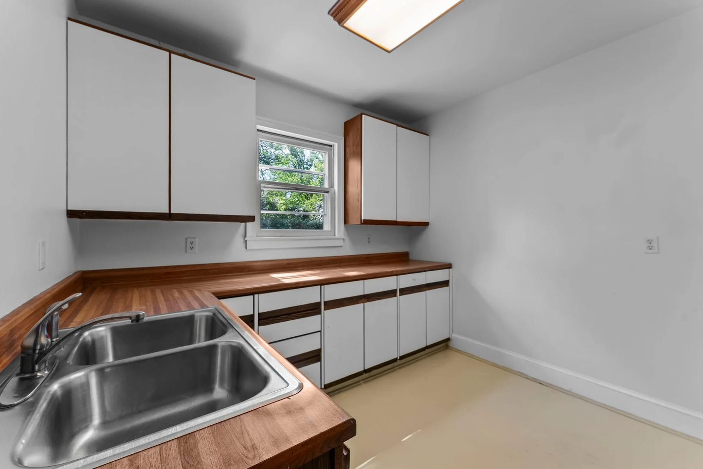 4332 Xerxes Avenue, Minneapolis, MN 55410