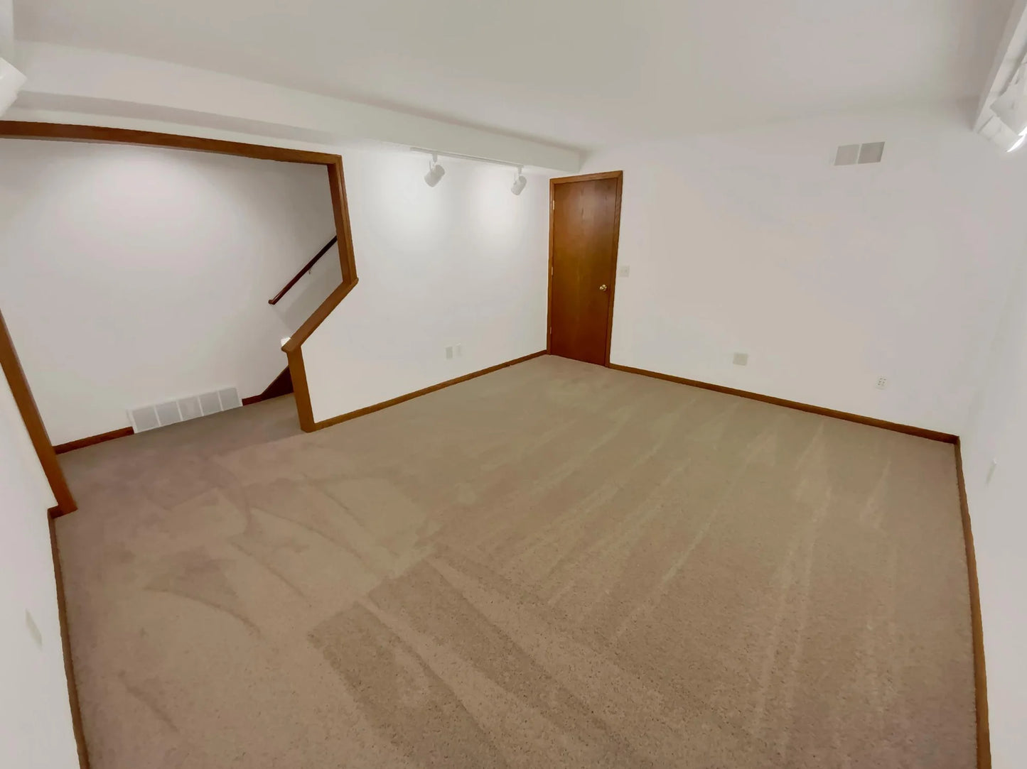 6991 Edenvale Boulevard, Eden Prairie, MN 55346