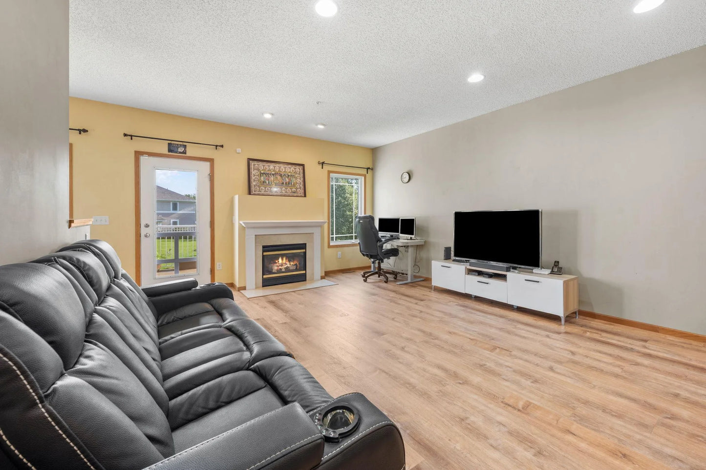 5048 Yuma Lane, Plymouth, MN 55446