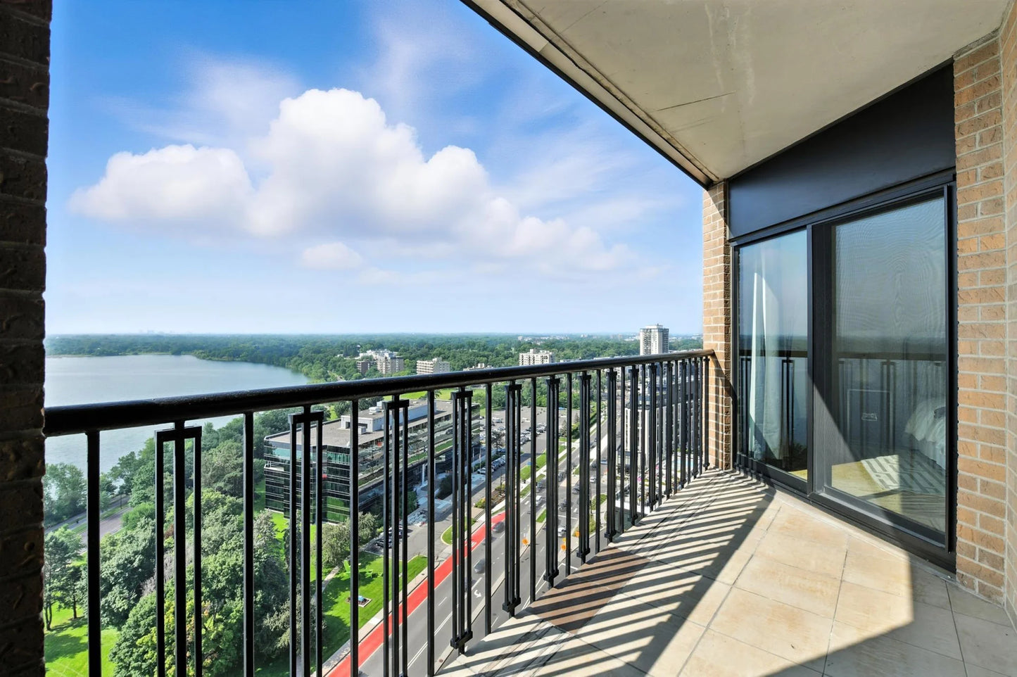 2950 Dean Parkway, Minneapolis, MN 55416