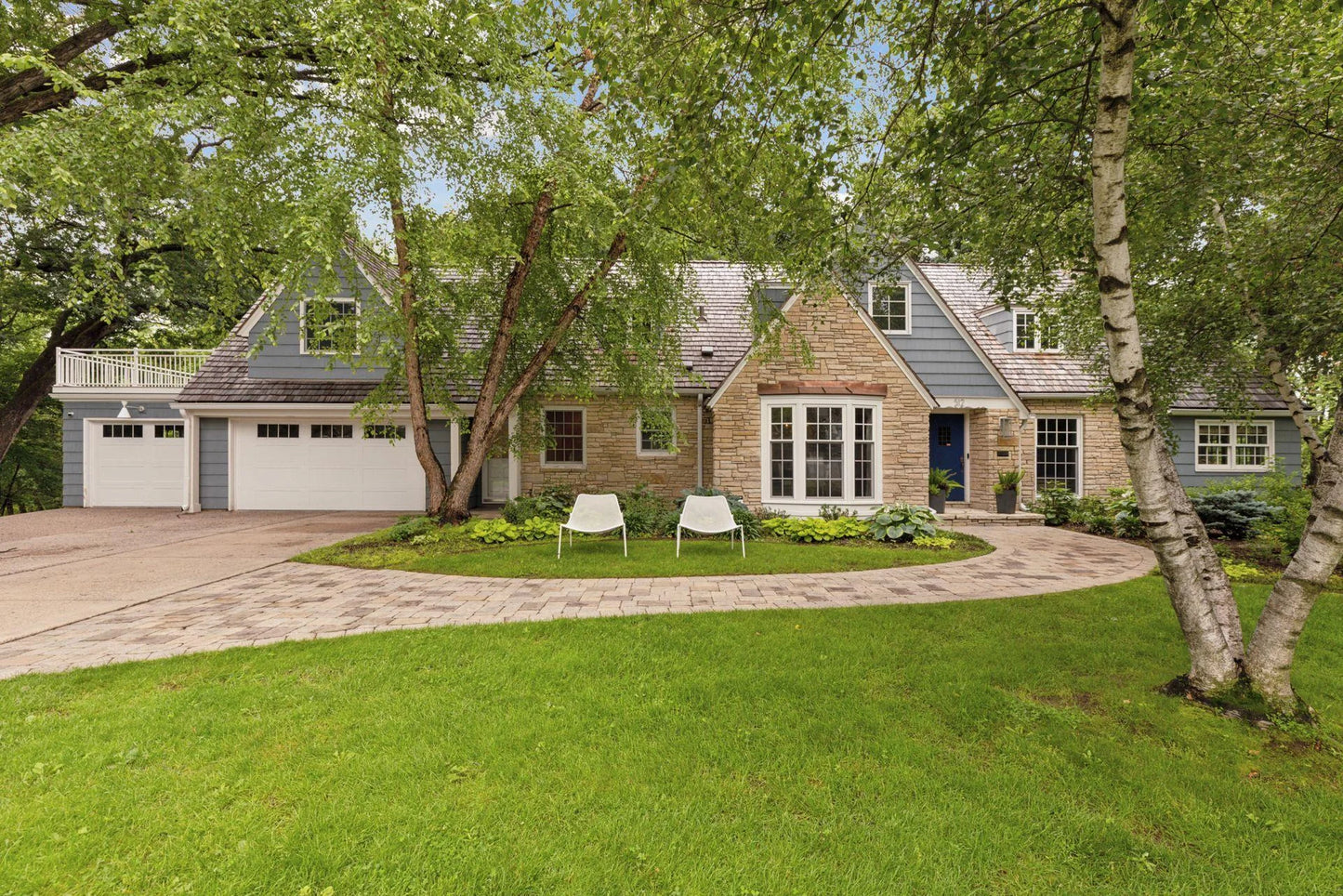 512 Janalyn Circle, Golden Valley, MN 55416
