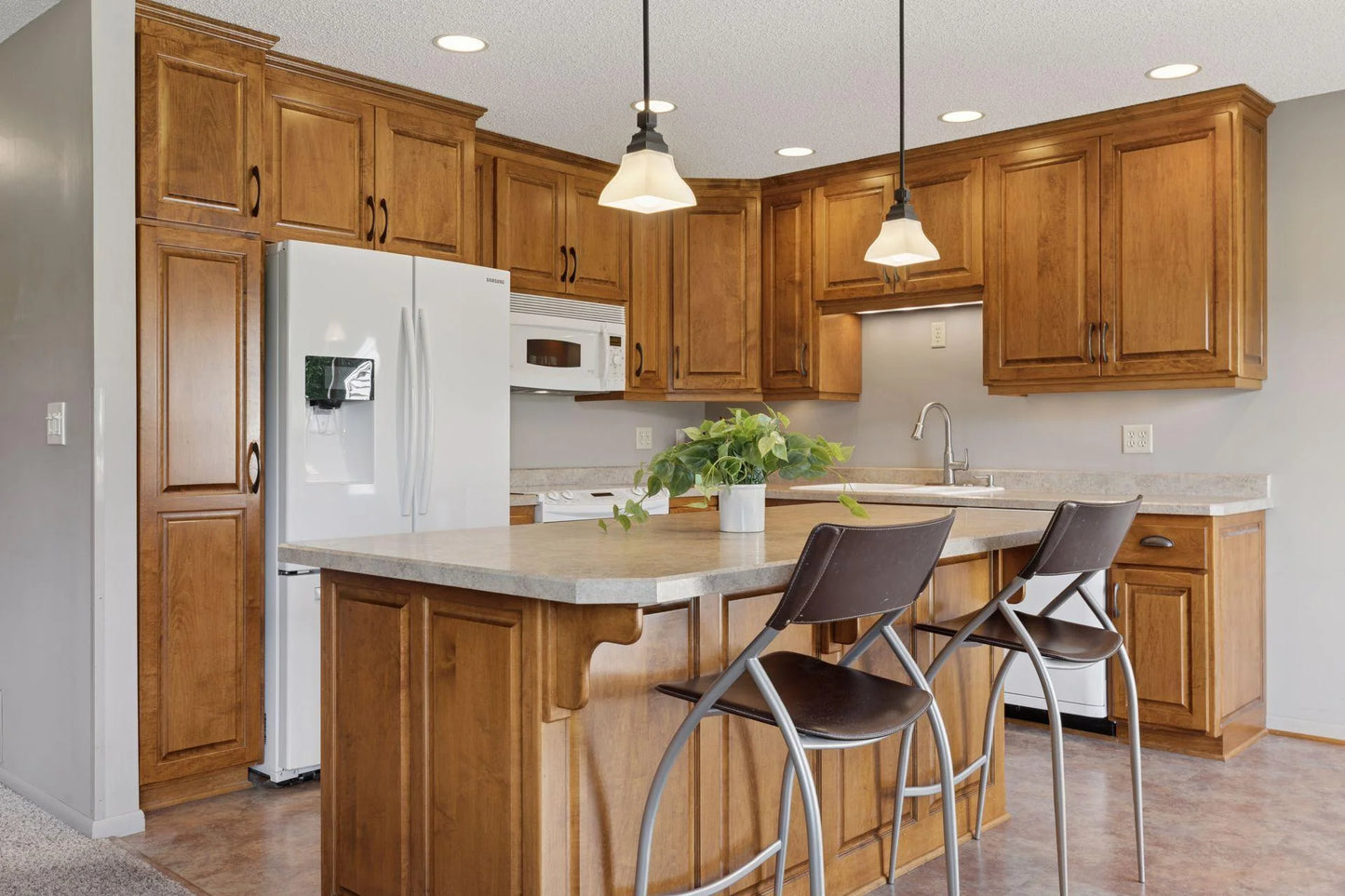 10436 Yorktown Lane, Maple Grove, MN 55369