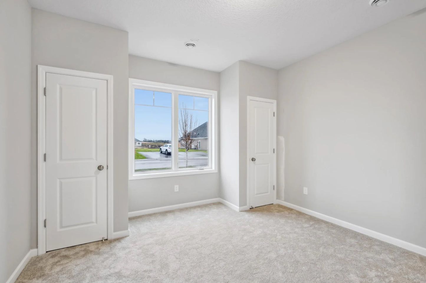 6102 158th Street, Hugo, MN 55038