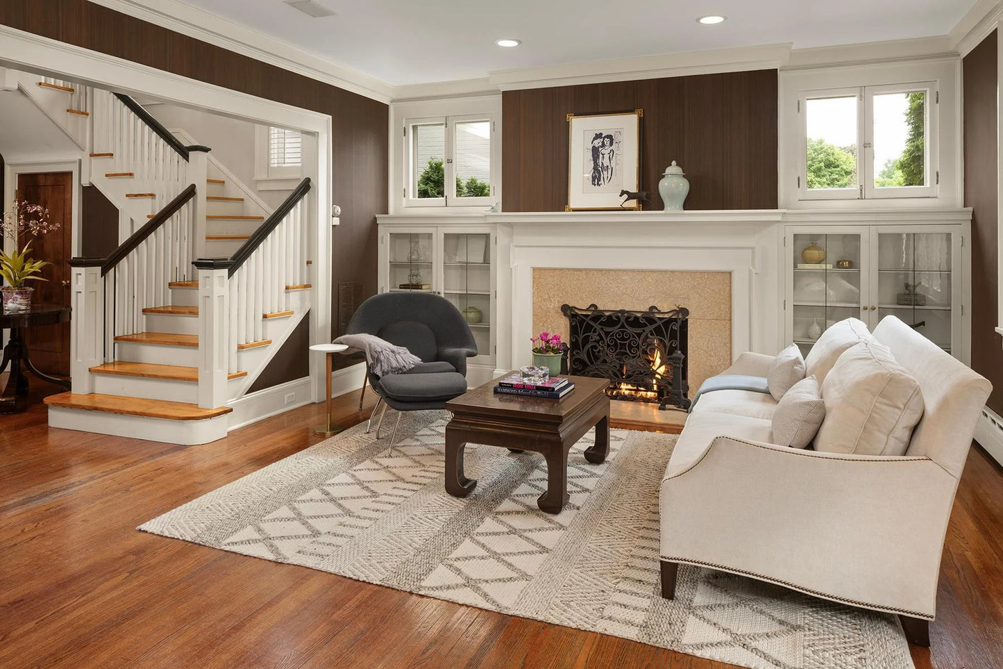 2554 Lake Of The Isles Parkway, Minneapolis, MN 55405