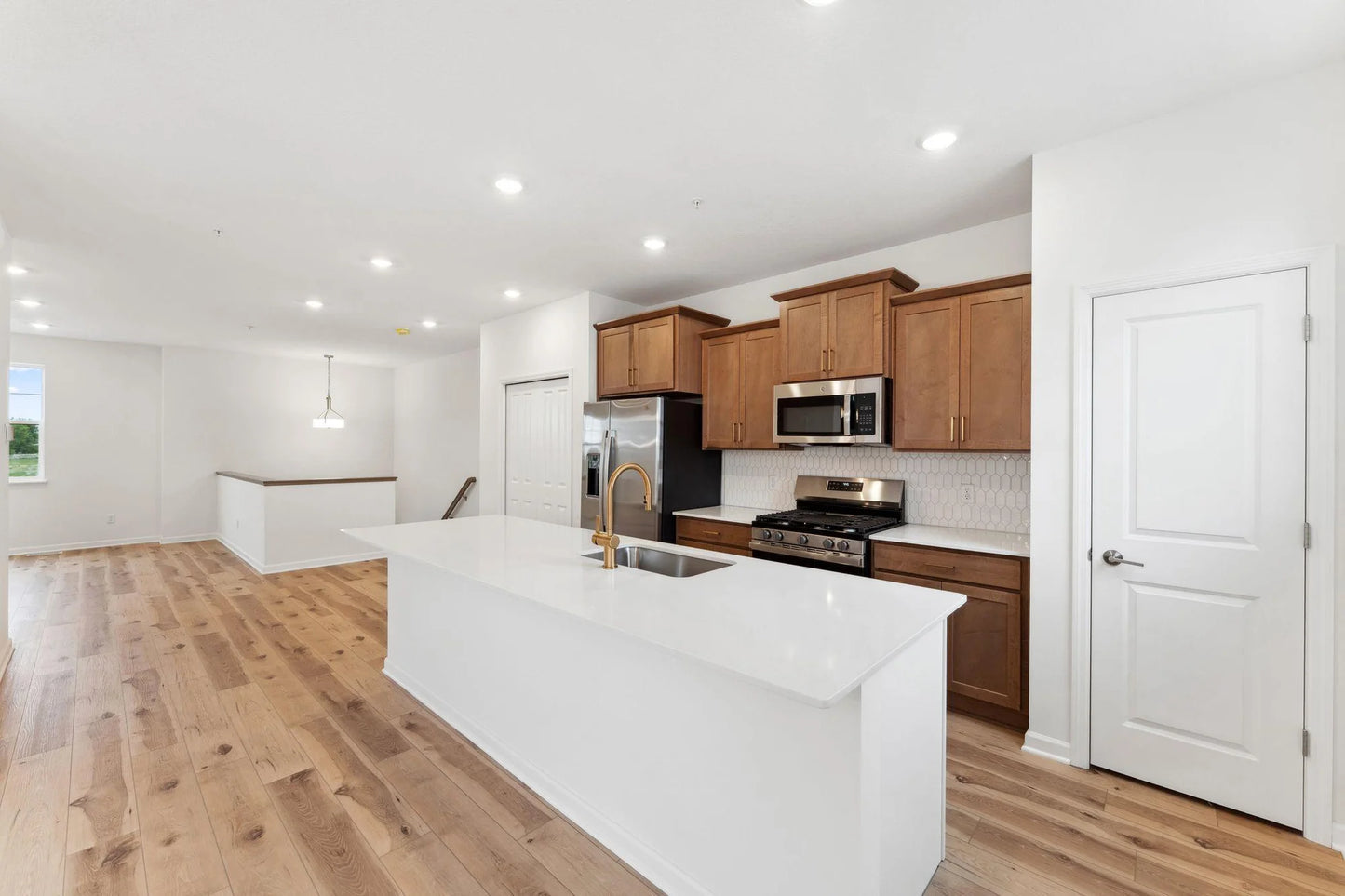 10389 Birchwood Circle, Victoria, MN 55318
