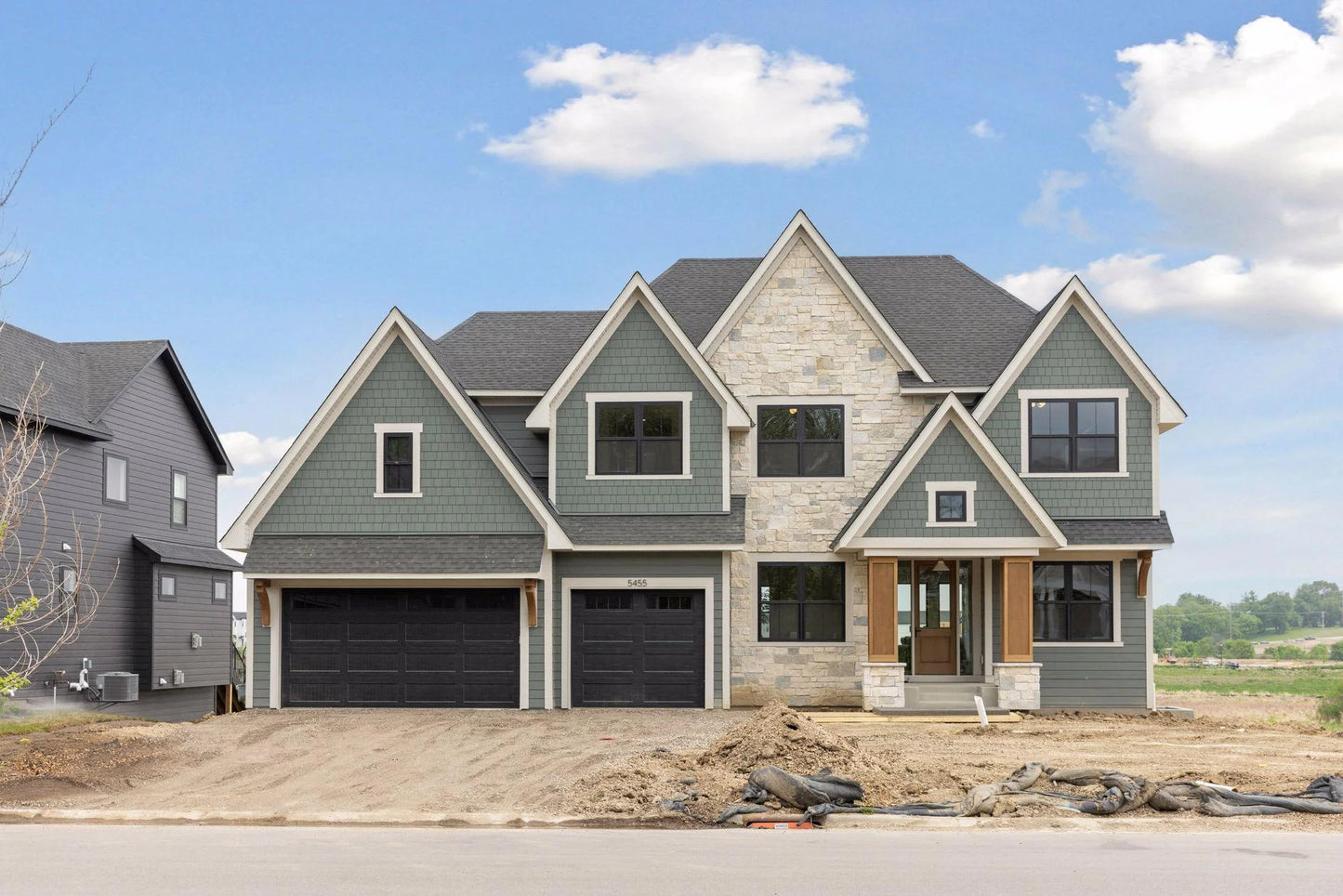 5455 Rolling Hills Parkway, Victoria, MN 55318