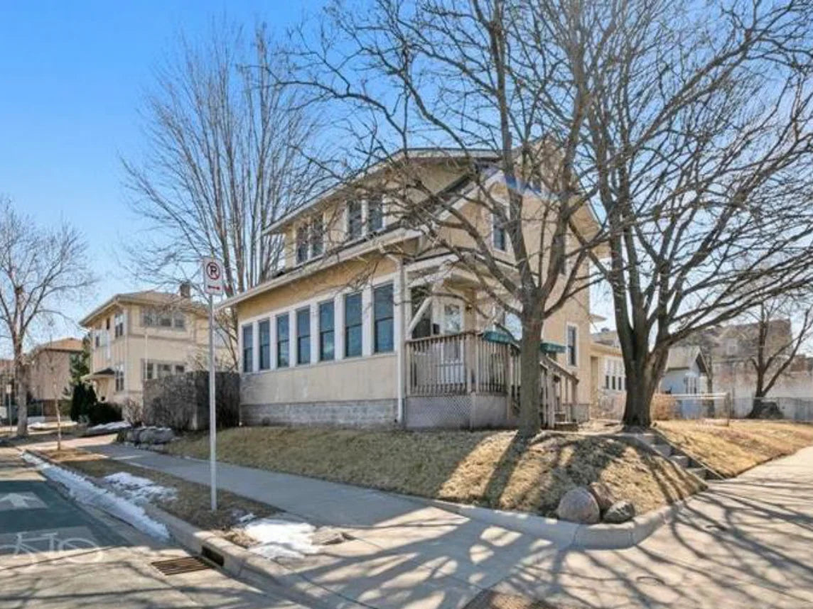 627 28th Street, Minneapolis, MN 55407