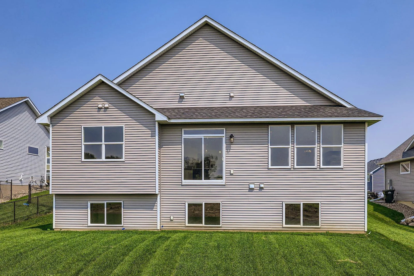 8362 186th Street, Lakeville, MN 55044