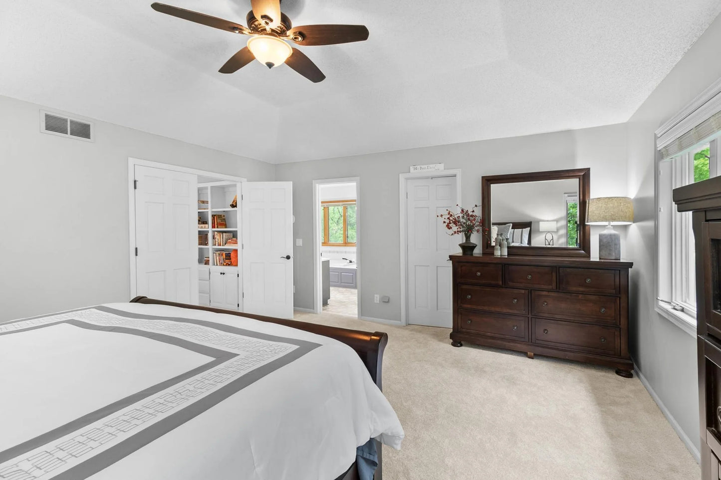 17702 Layton Court, Lakeville, MN 55044