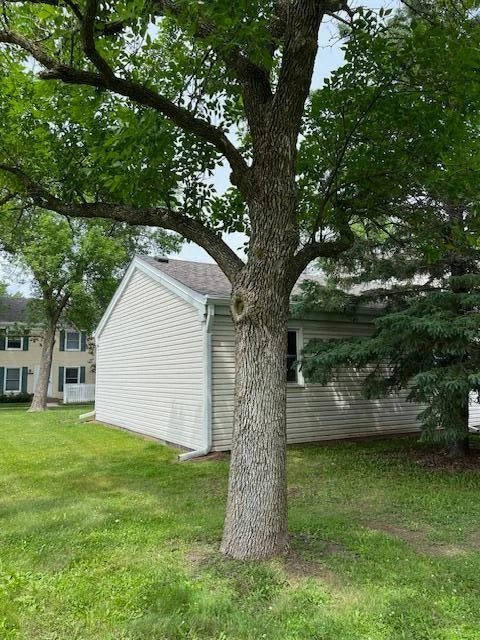 4918 Grenwich Trail, Oakdale, MN 55128