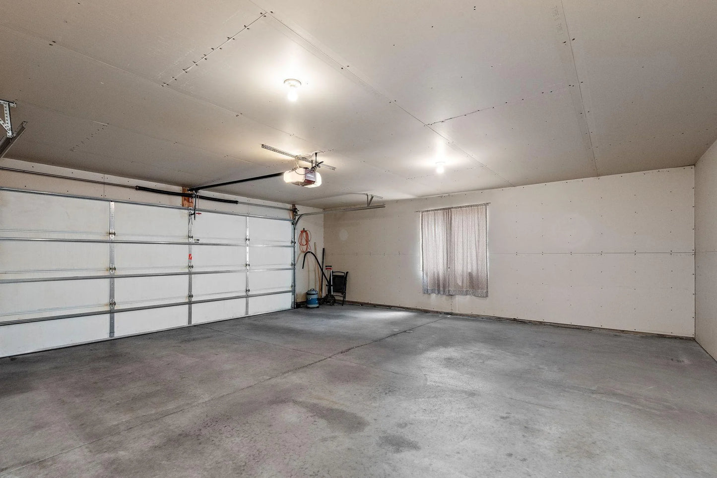 11023 57th Street, Albertville, MN 55301