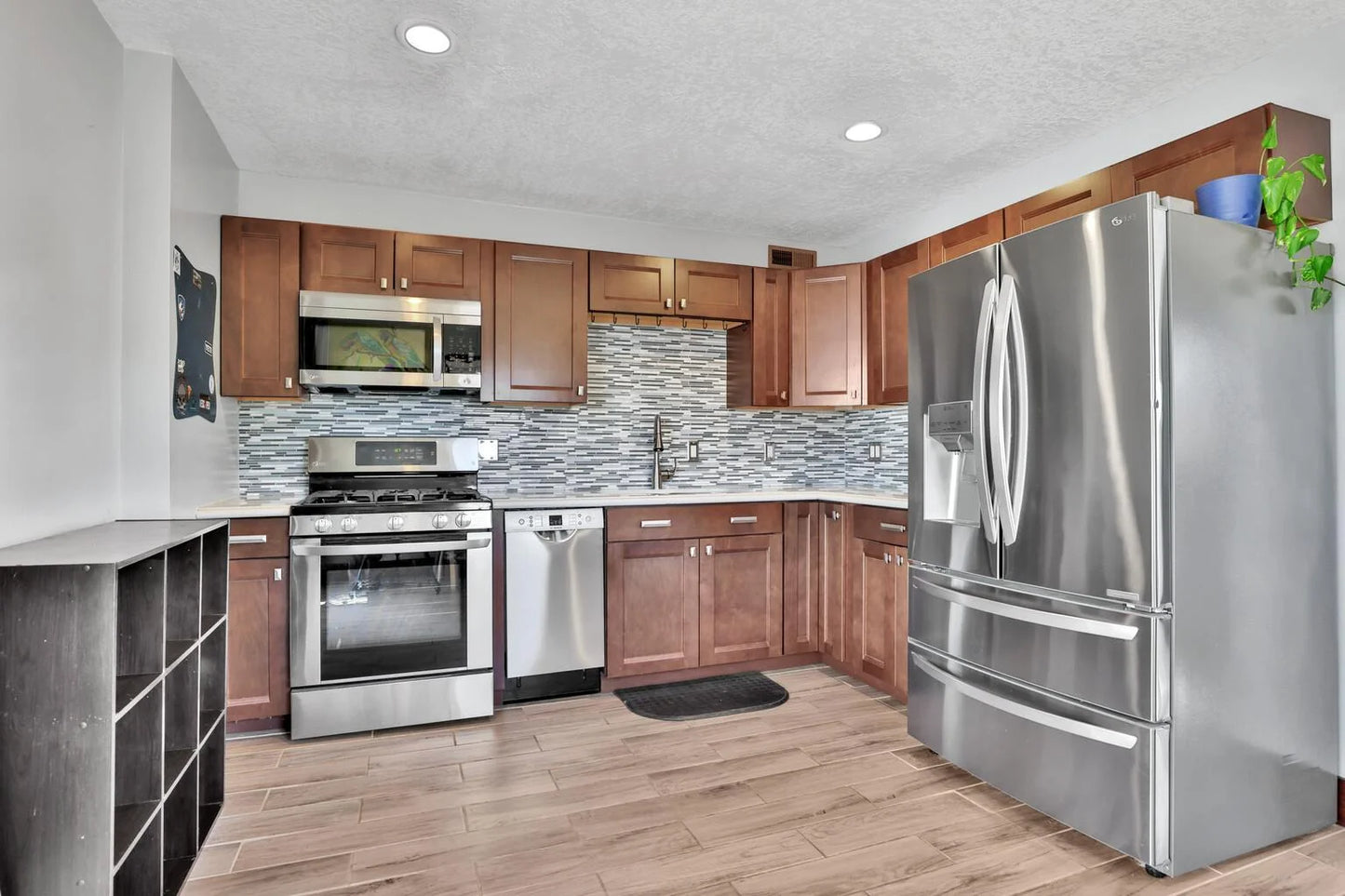1955 Polaris Place, North Saint Paul, MN 55109