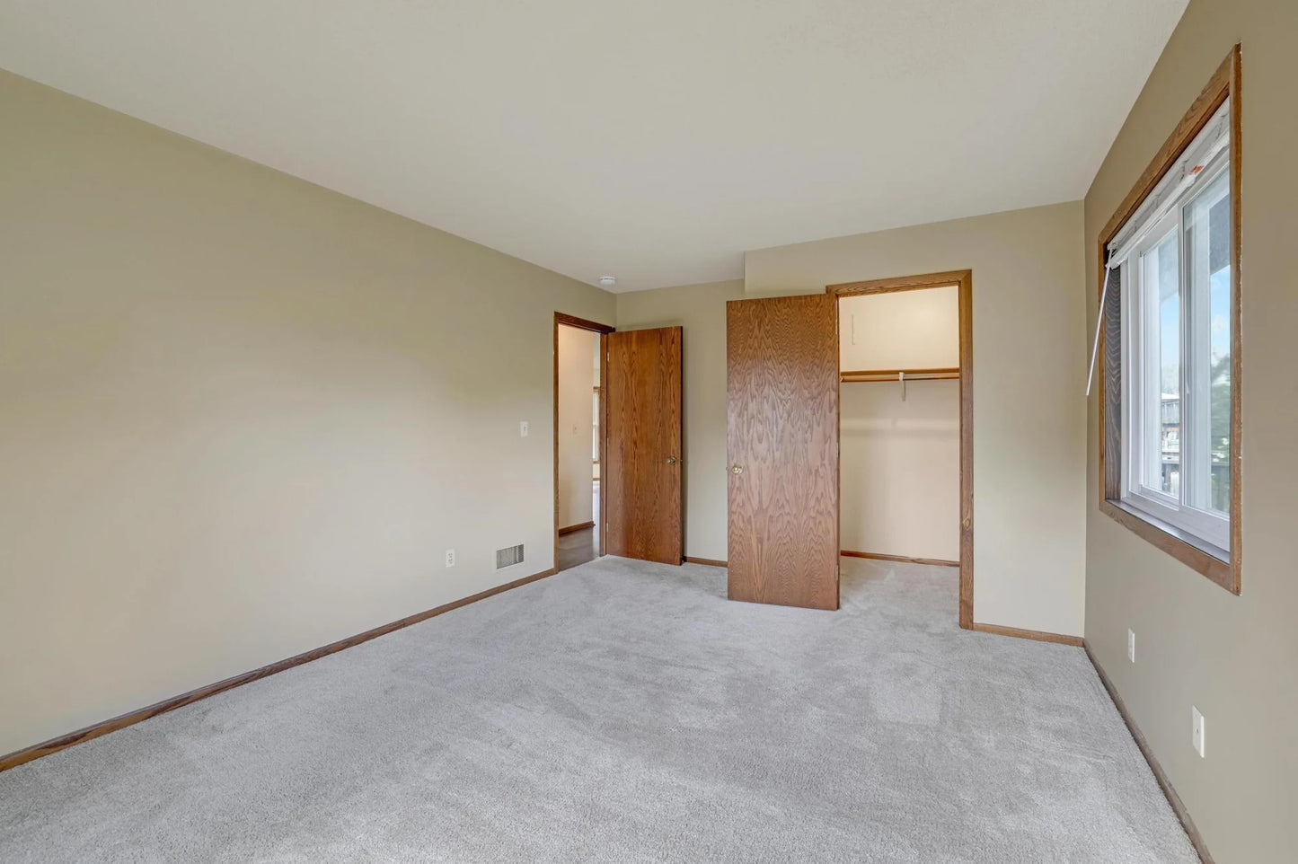 4368 141st Street, Savage, MN 55378