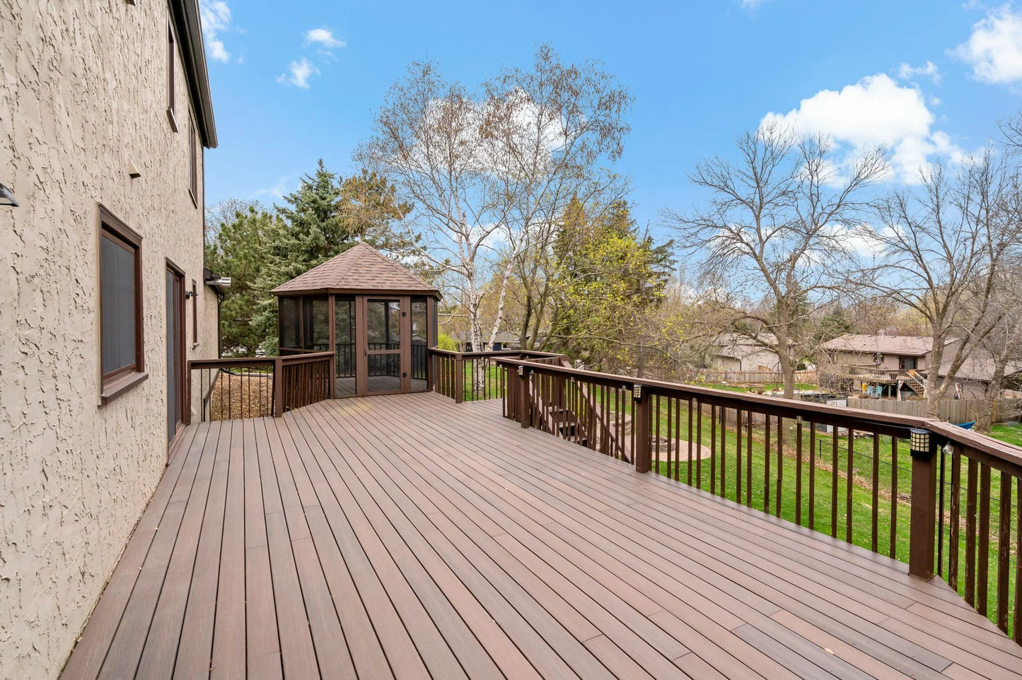 7144 Sherwood Road, Woodbury, MN 55125