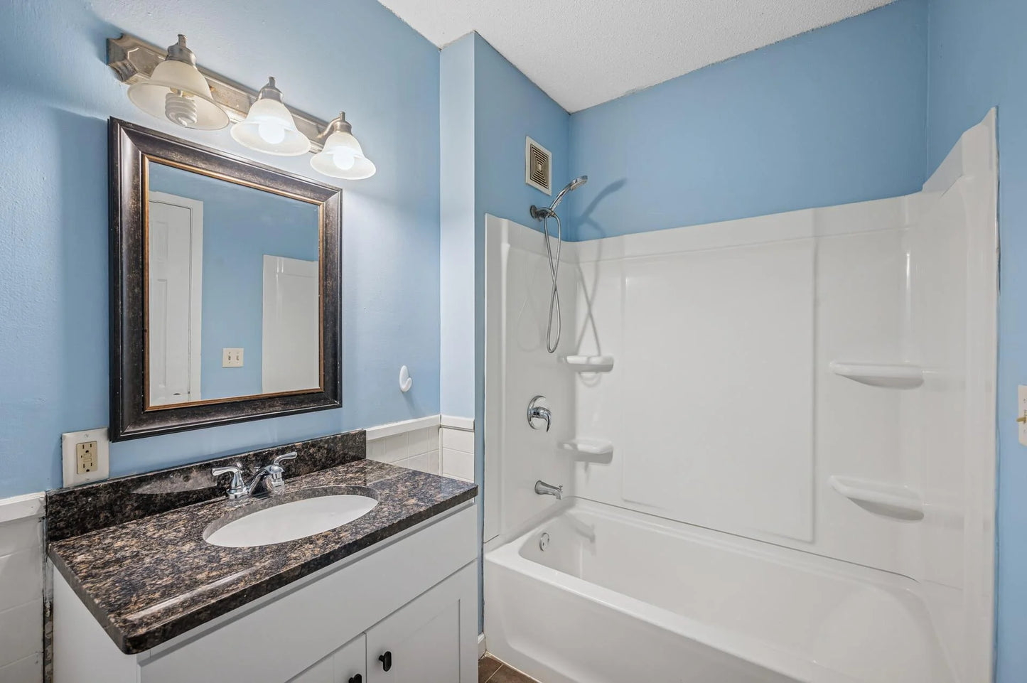 61 Delos Street, Saint Paul, MN 55107