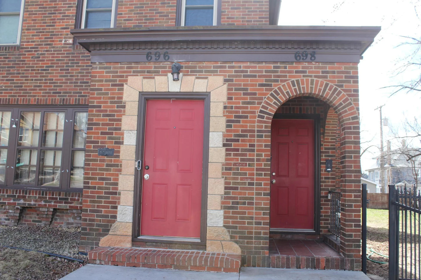 696 Hawthorne Avenue, Saint Paul, MN 55106
