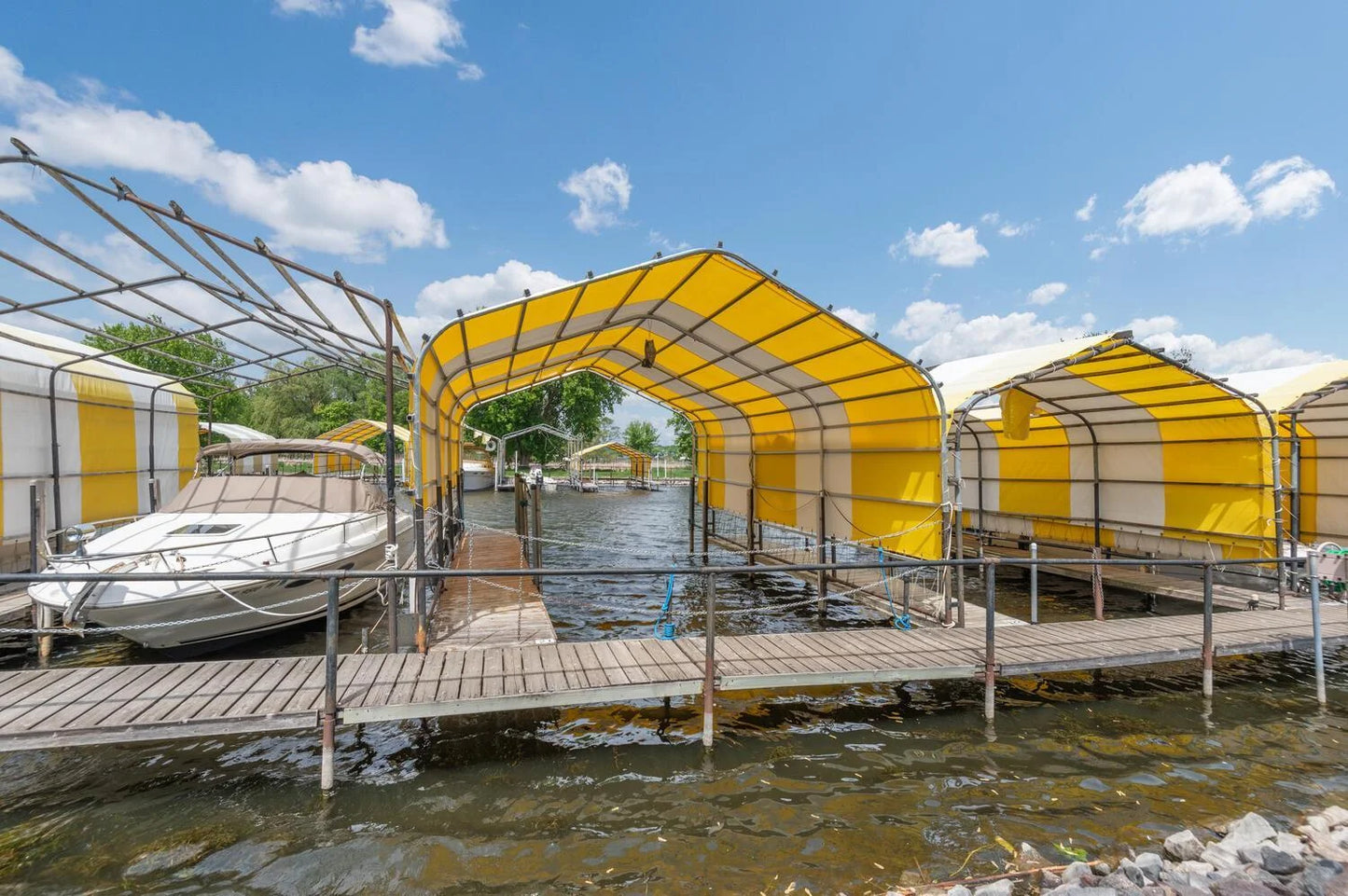 5430 Three Points Boulevard, Mound, MN 55364