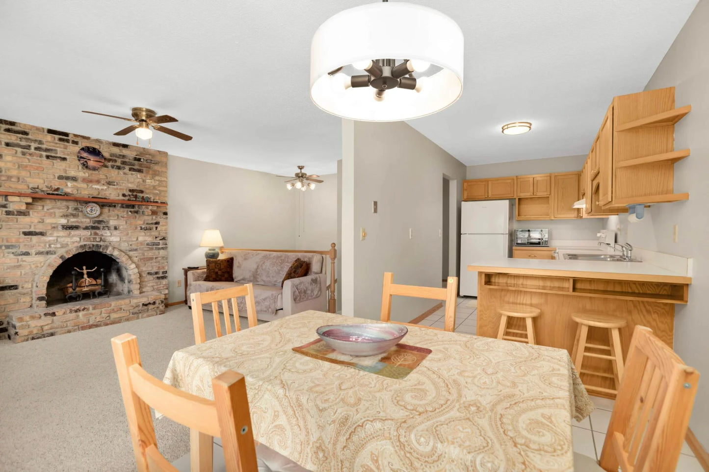 4448 Woodgate Point, Eagan, MN 55122