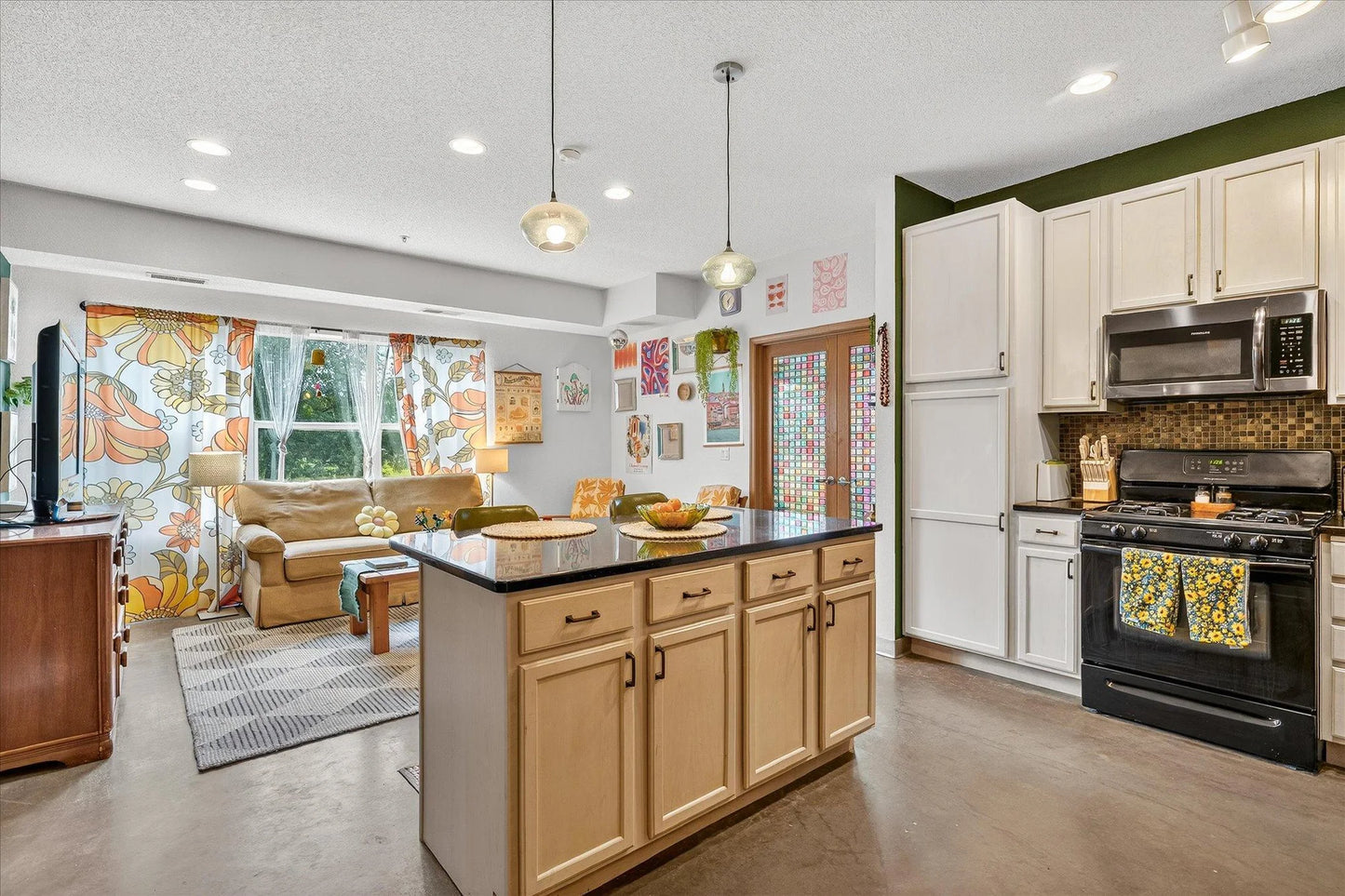 2929 21st Avenue, Minneapolis, MN 55407