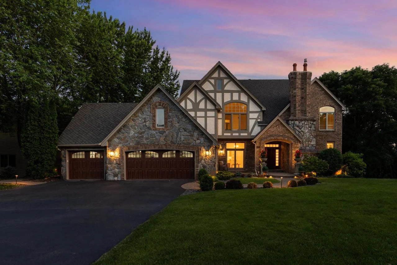 11193 Bluestem Lane, Eden Prairie, MN 55347