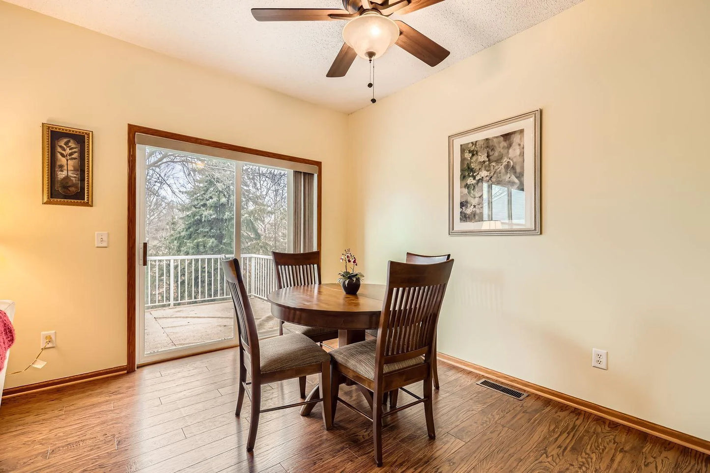 341 Campfire Curve, Chaska, MN 55318
