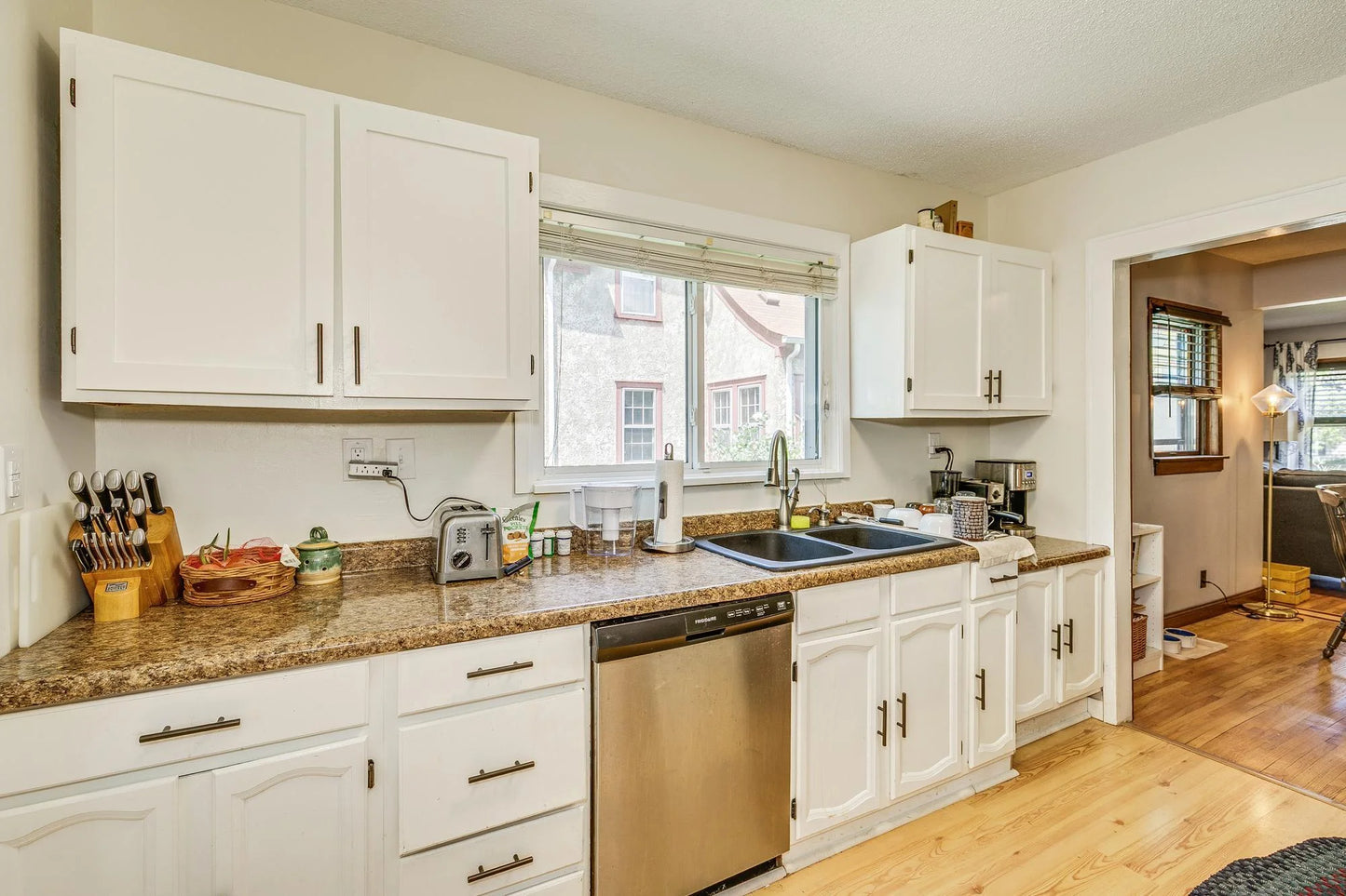 3807 Hubbard Avenue, Robbinsdale, MN 55422
