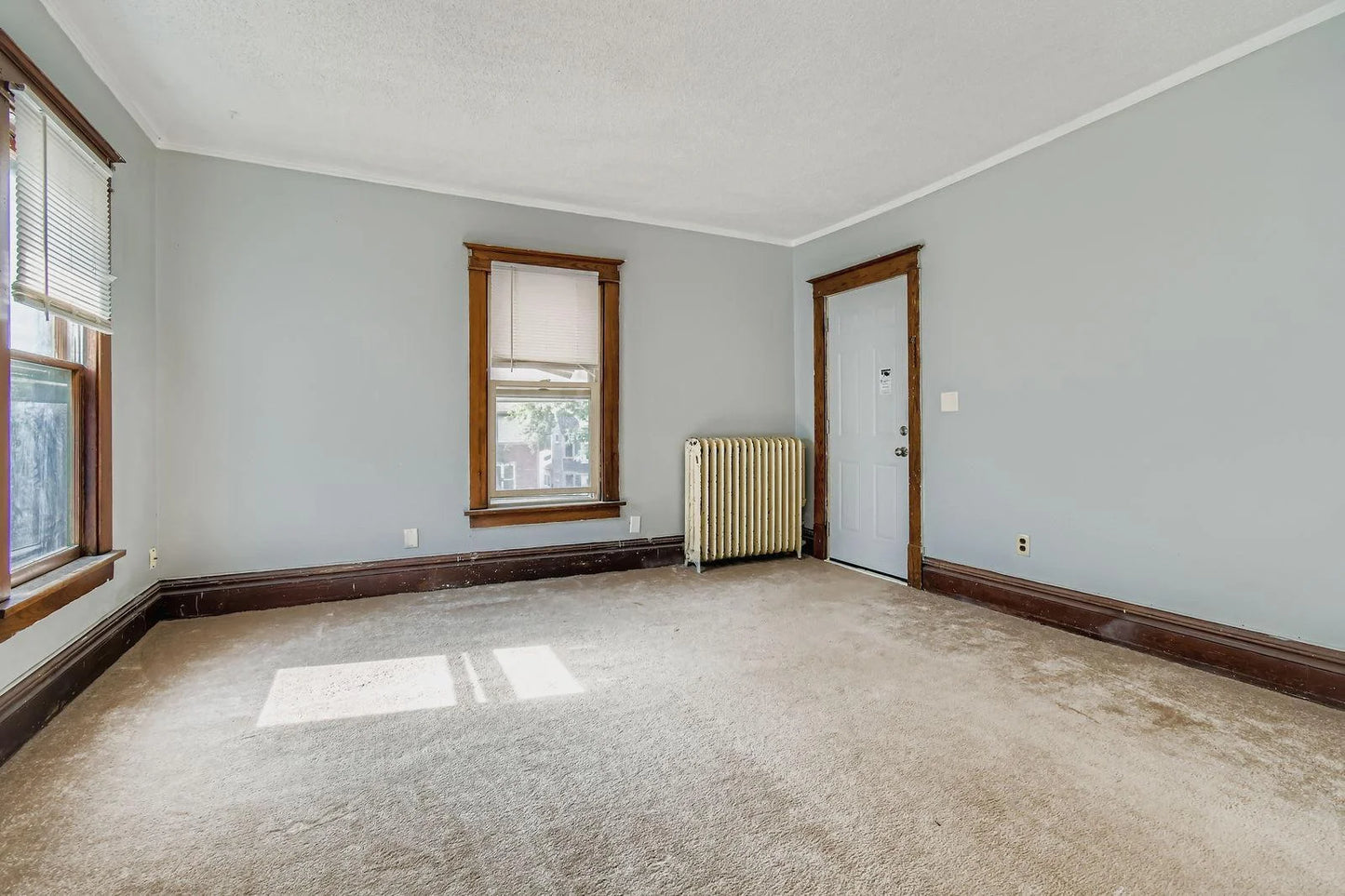 597 Geranium Avenue, Saint Paul, MN 55130