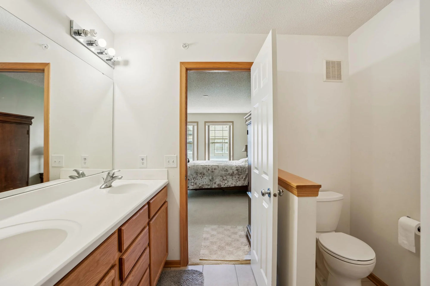 4333 Victor Path, Hugo, MN 55038