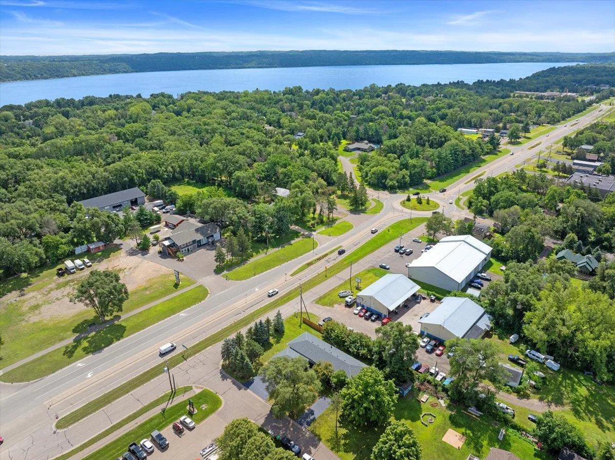 180 Saint Croix Trail, Lakeland, MN 55043