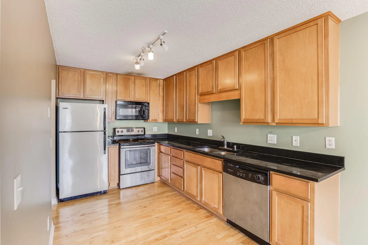 3150 Excelsior Boulevard, Minneapolis, MN 55416