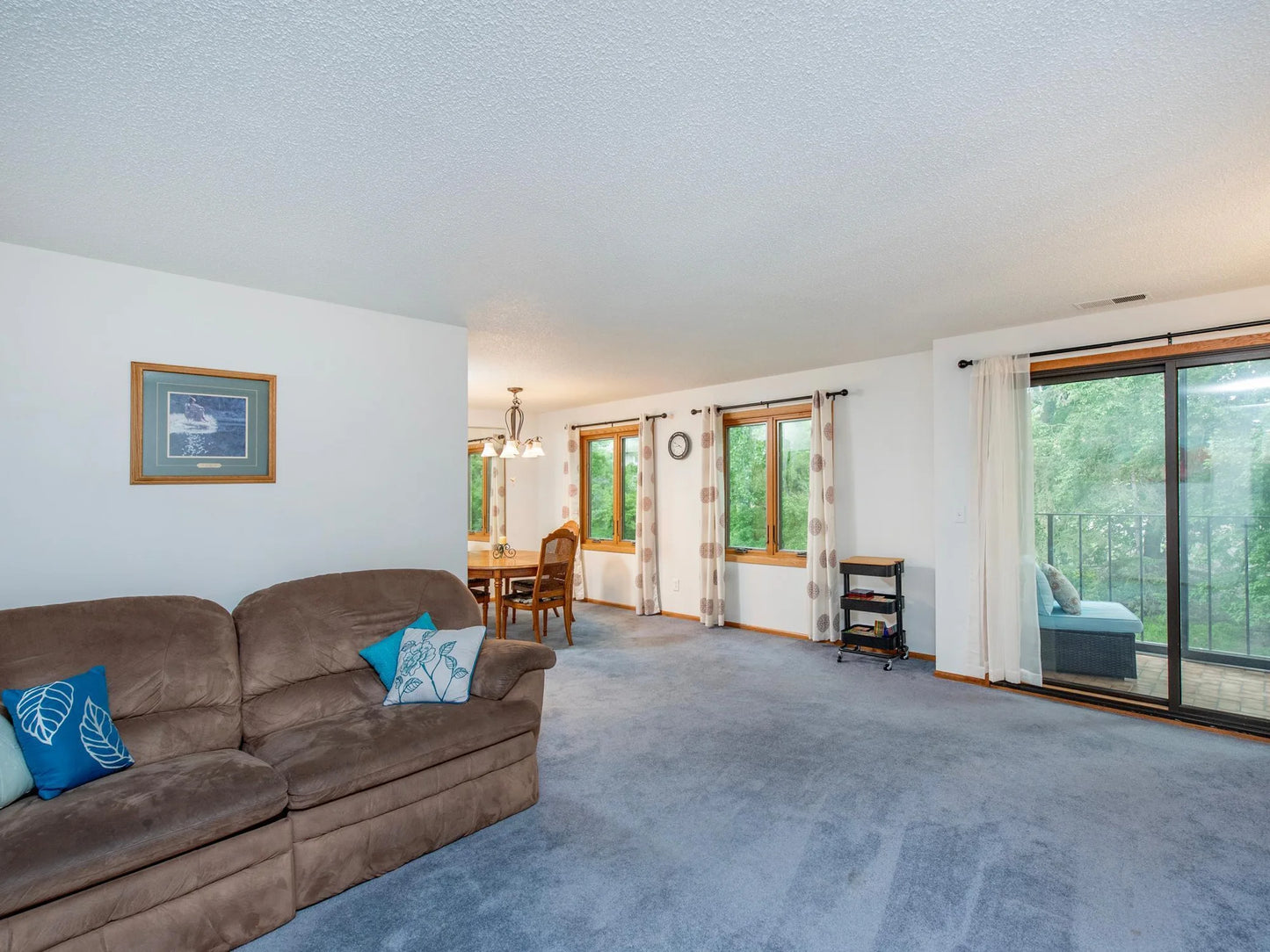 10 Windsor Court, New Brighton, MN 55112