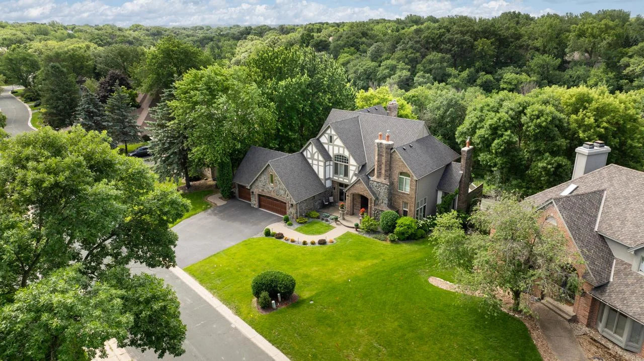 11193 Bluestem Lane, Eden Prairie, MN 55347