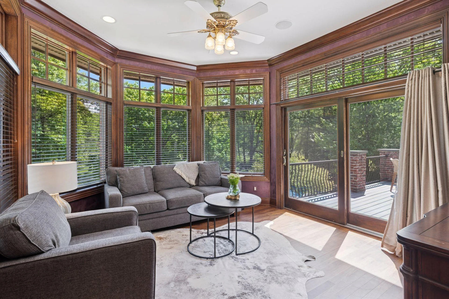614 Hidden Creek Trail, Mendota Heights, MN 55118