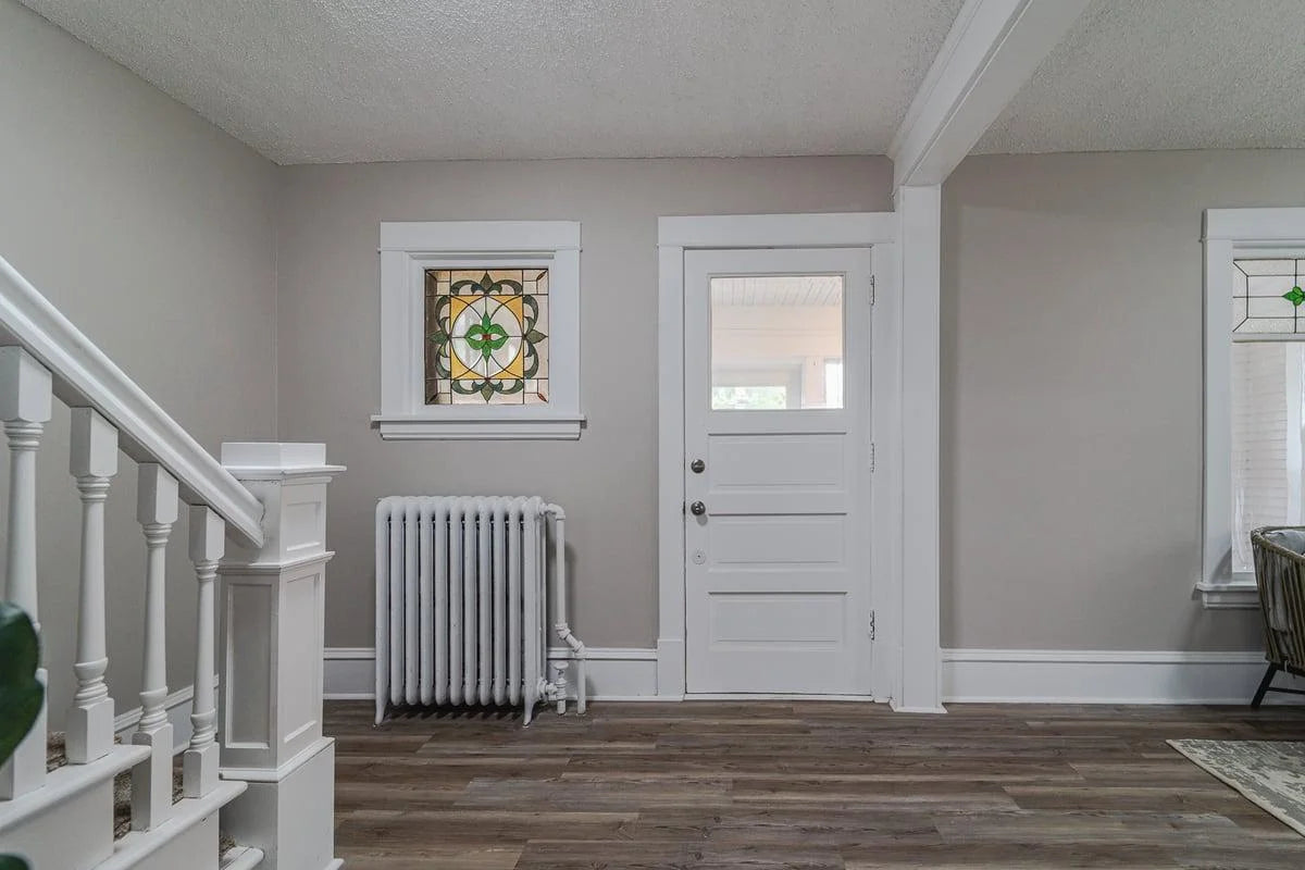 2156 Saint Anthony Avenue, Saint Paul, MN 55104