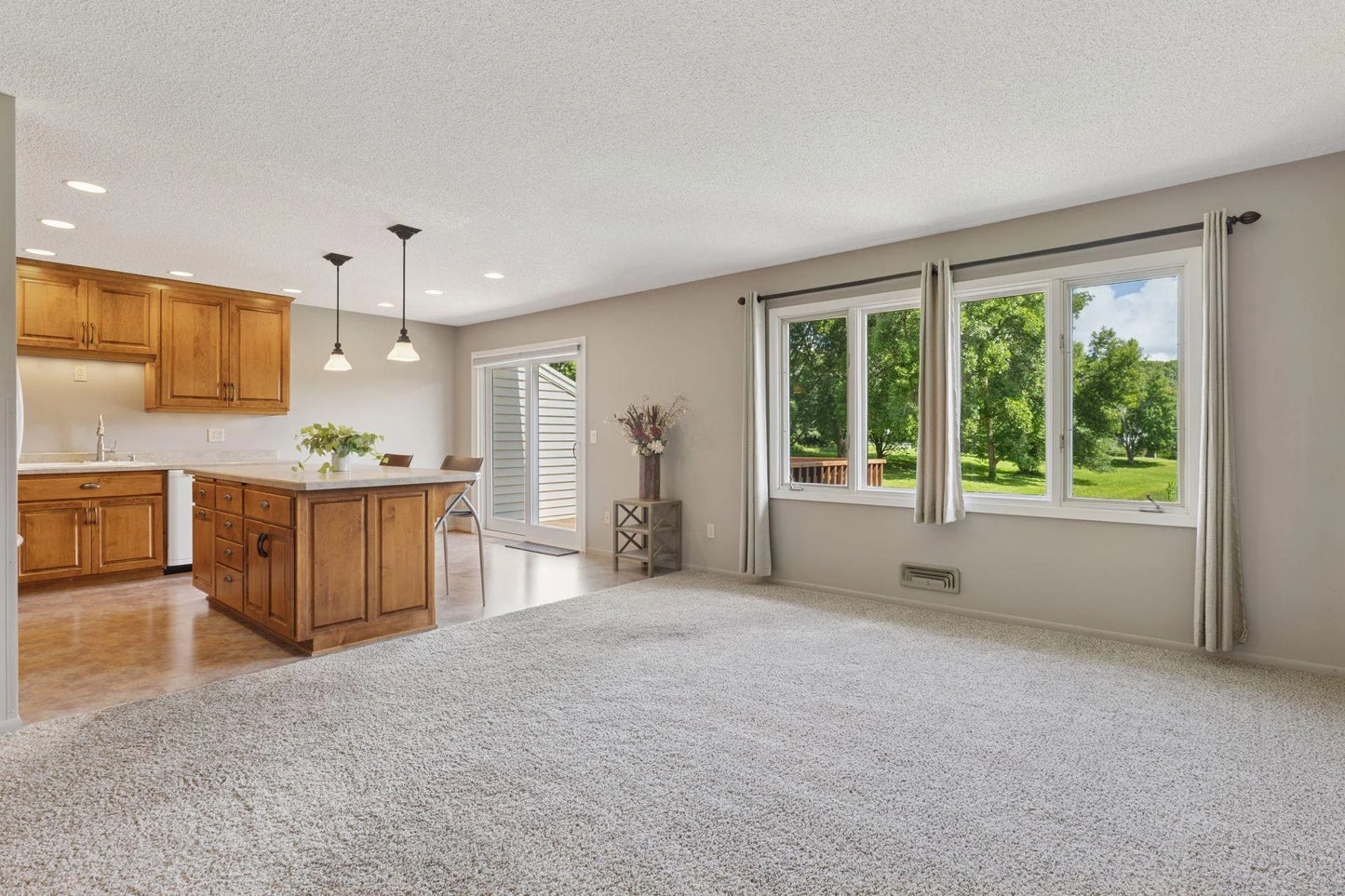 10436 Yorktown Lane, Maple Grove, MN 55369