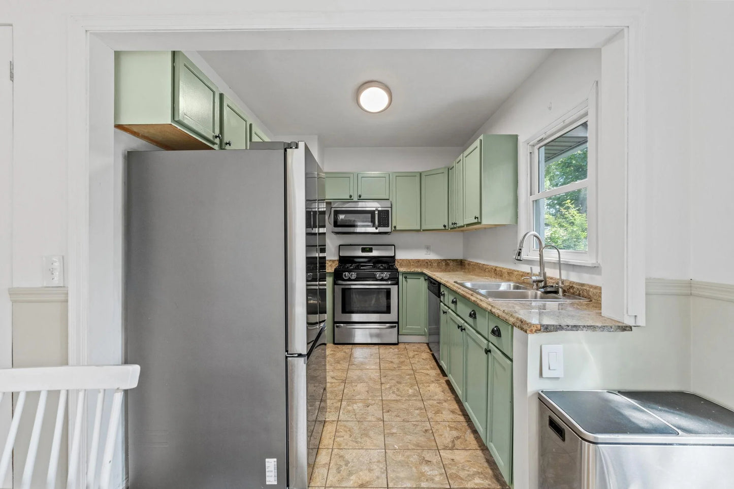 4230 Zenith Avenue, Robbinsdale, MN 55422