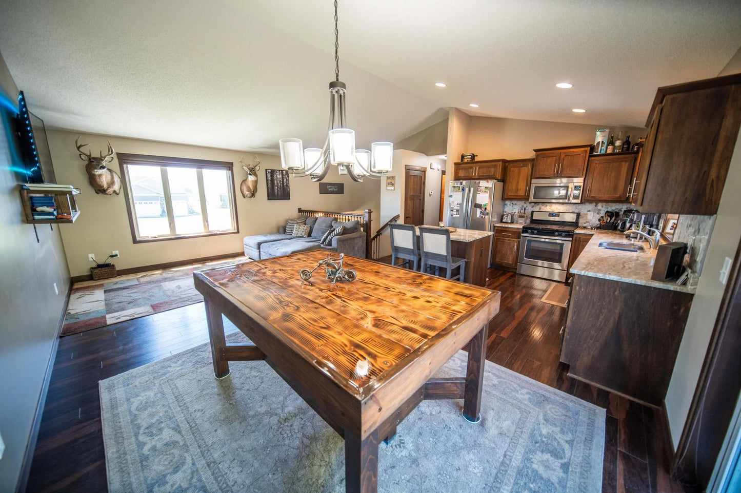 426 Creek Avenue , Delano, MN 55328