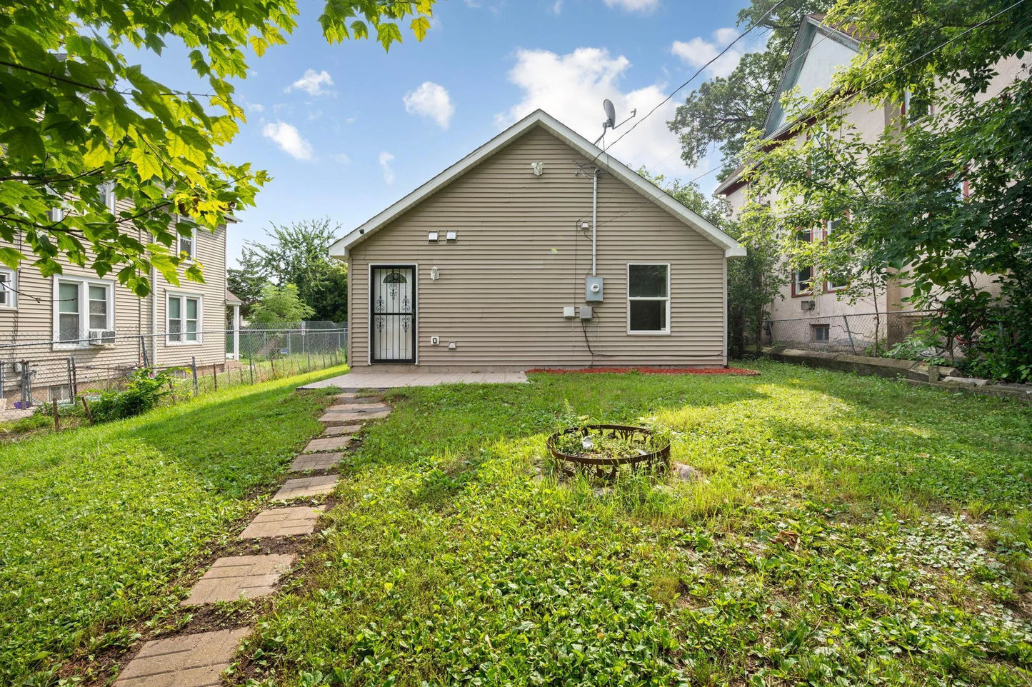 3219 Lyndale Avenue, Minneapolis, MN 55412