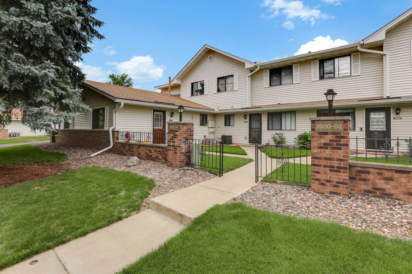 2612 Brookdale Lane, Brooklyn Park, MN 55444
