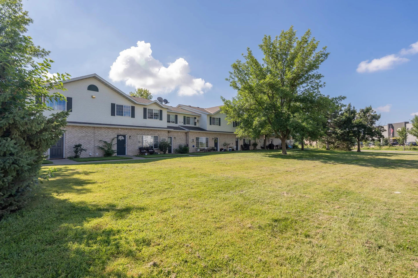 1279 Taylor Street, Shakopee, MN 55379