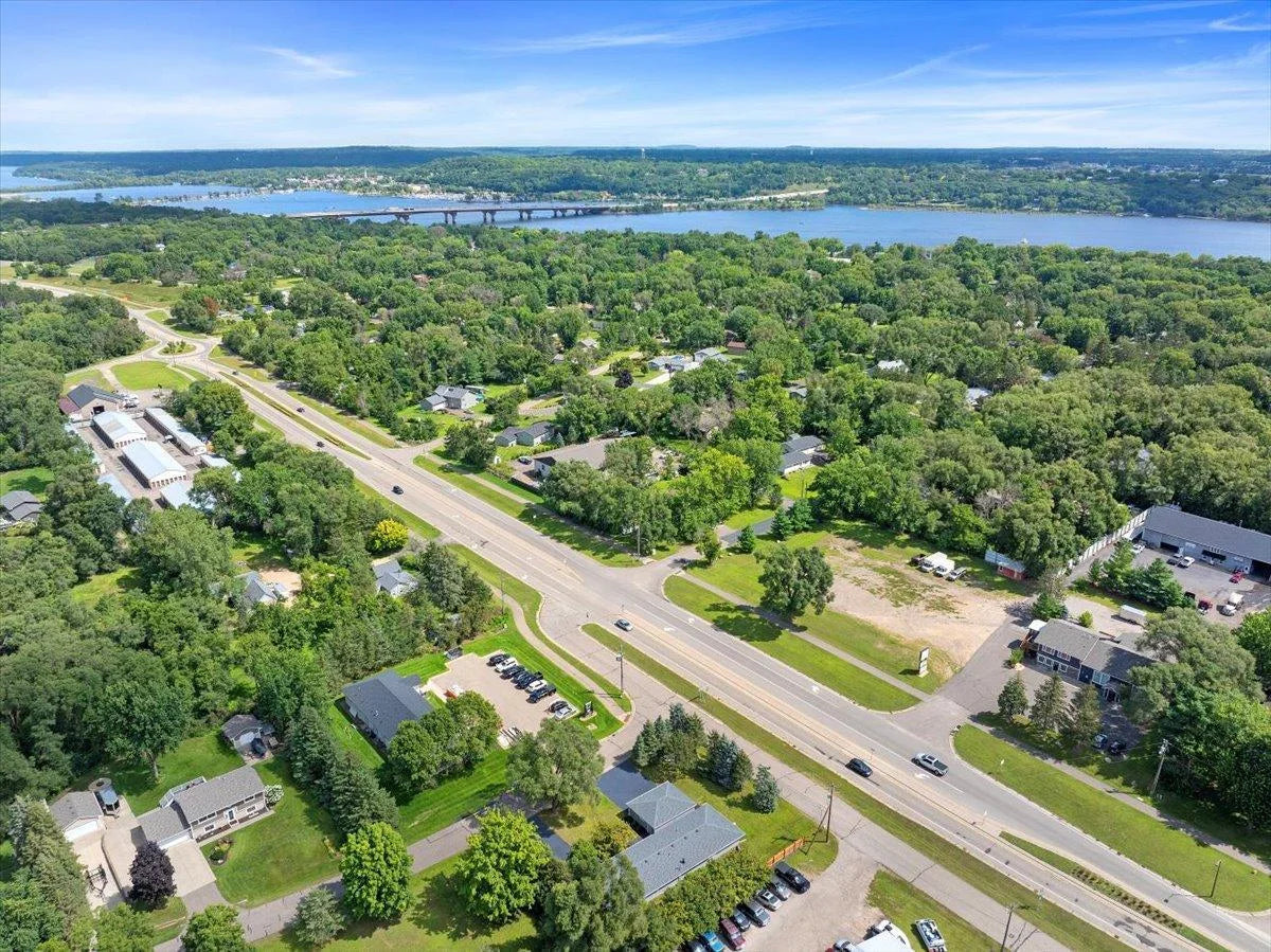 180 Saint Croix Trail, Lakeland, MN 55043