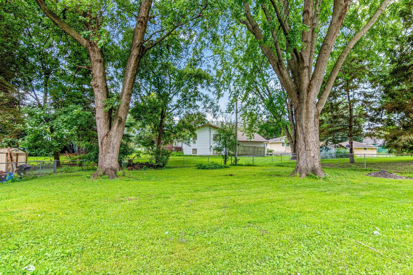 6225 Century Boulevard, Brooklyn Park, MN 55429