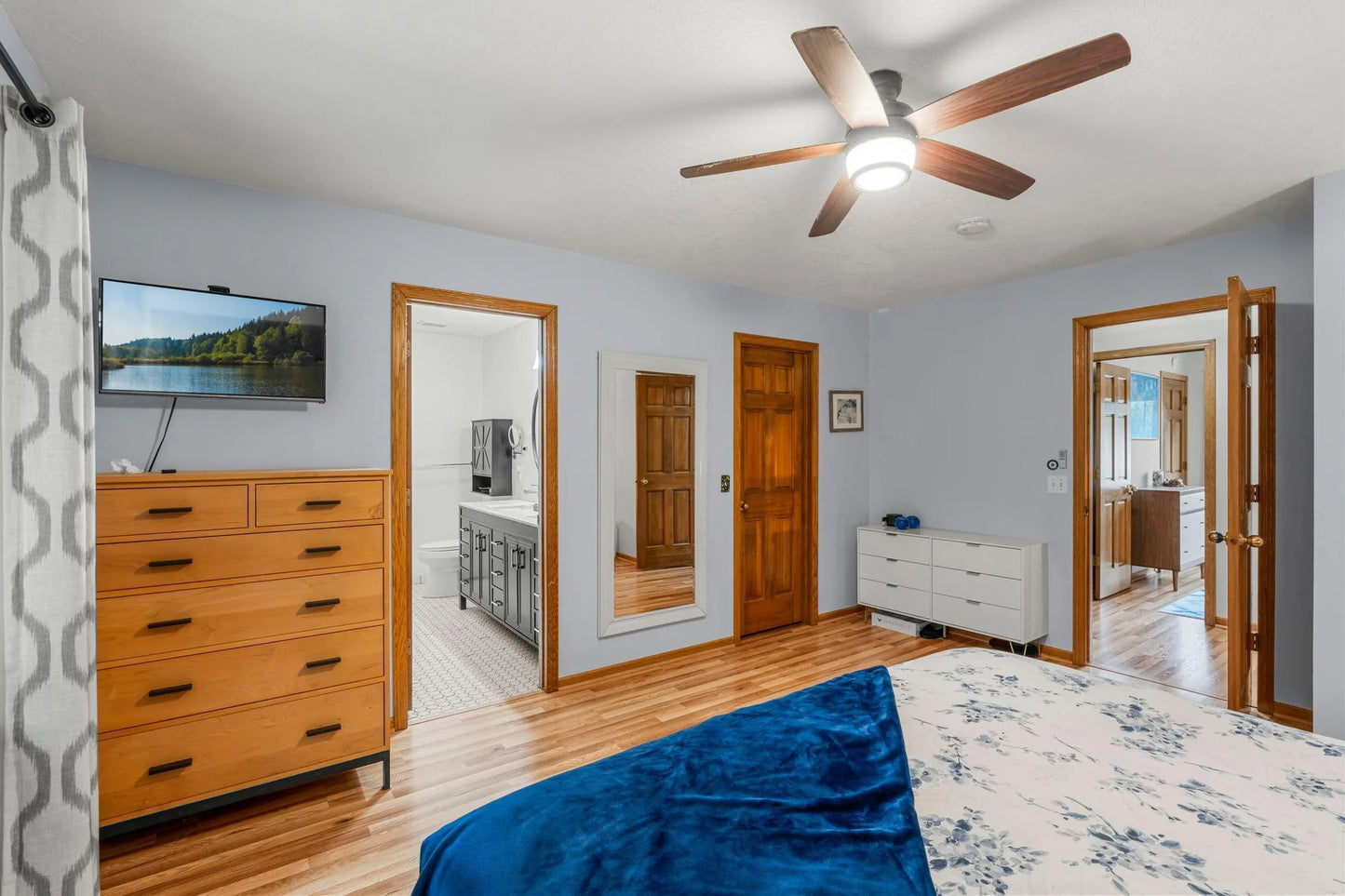 5940 Mc Kinley Place, Excelsior, MN 55331
