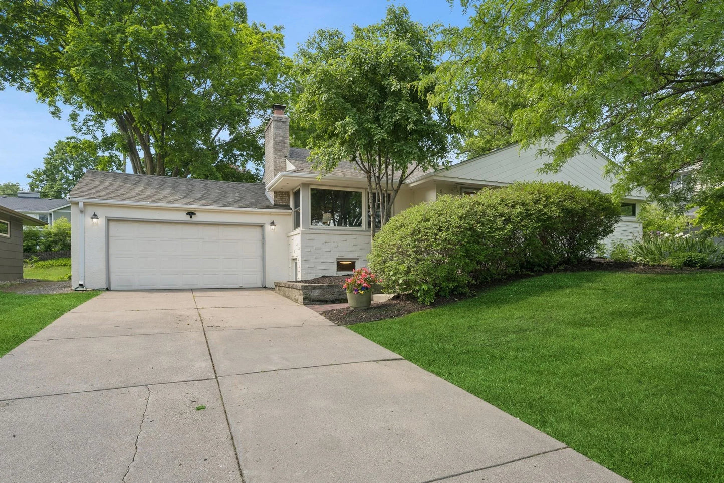 5209 61st Street, Edina, MN 55436